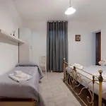 Oasi Torre Di Mastro, * كونفيرسانو