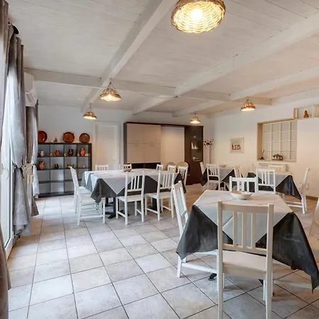 Oasi Torre Di Mastro, Villa *